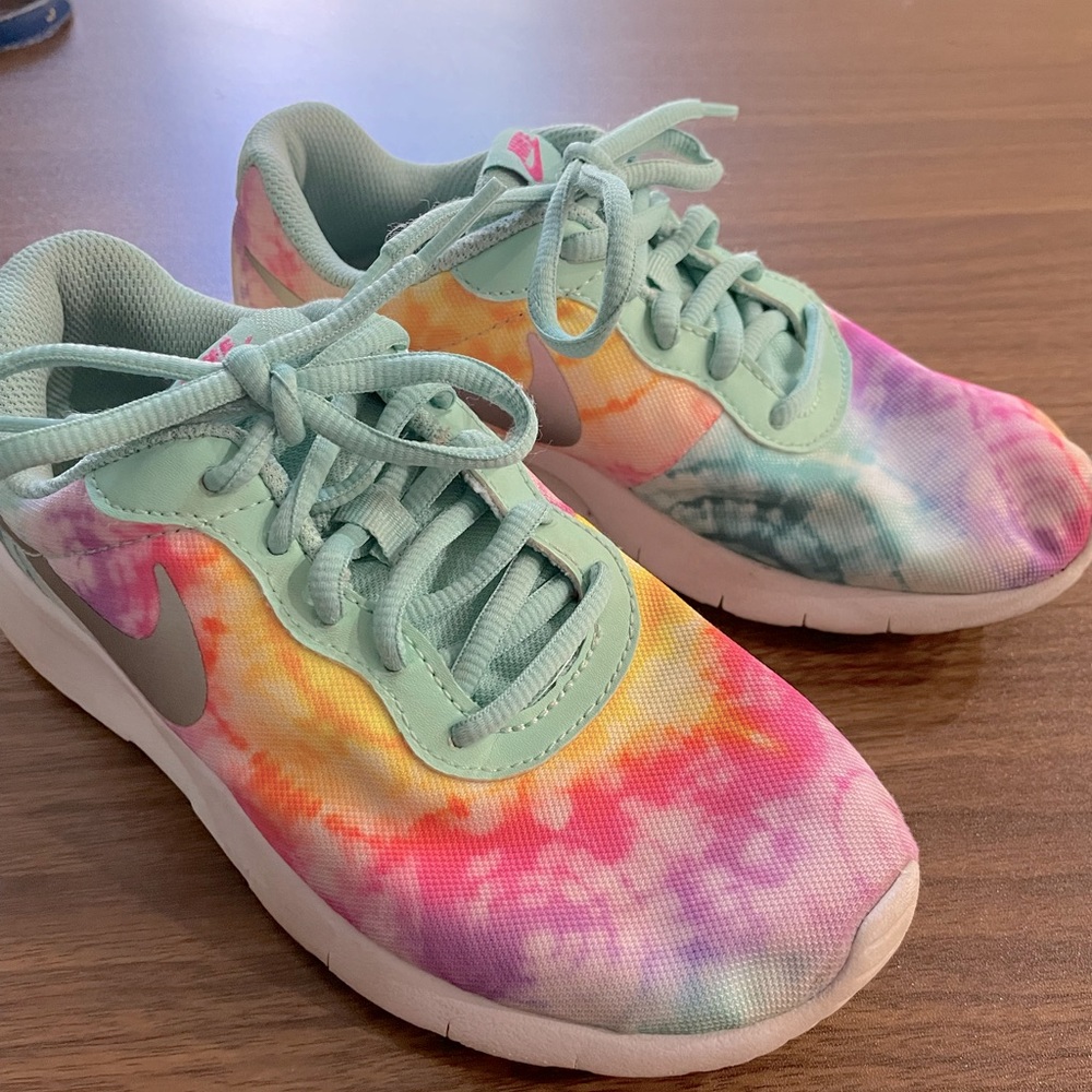 Girls youth size 3.5 y tie dye Nike athletic shoes